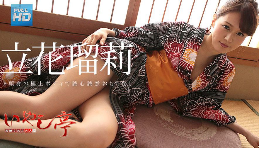 颜值不错骚气大奶妹子双人啪啪 换上情趣肚兜按摩器震动逼逼69姿势舔弄抽插 很是诱惑喜欢不要错过
